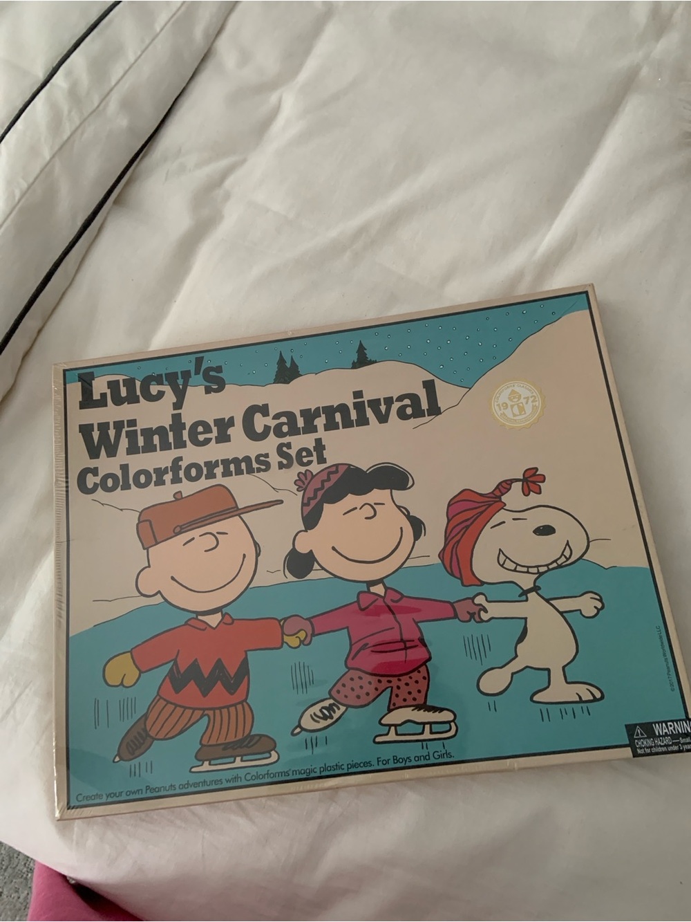 Vintage Peanuts Gang Winter Carnival Set - Peanuts Kids Toy (Blue, Pink, Red